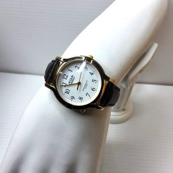 Vintage Womens Acqua Indiglo Quartz Water Resistant Adjustable Leather Band Watc - Picture 4 of 6